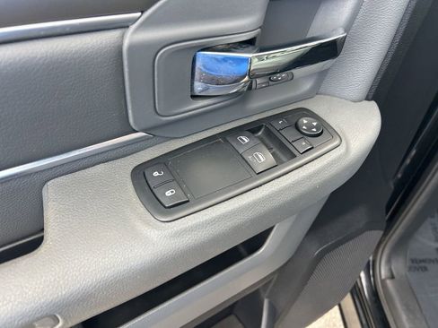 Used 2014 RAM 1500 Express image 27