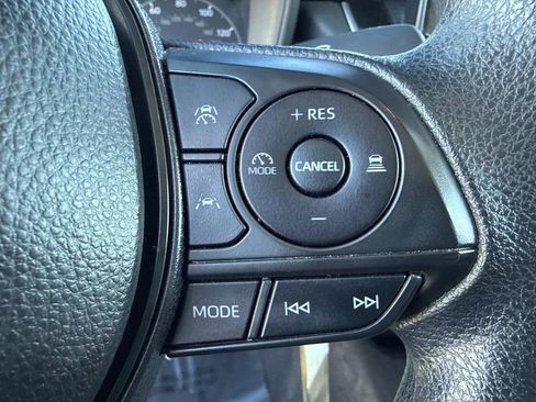 Used 2024 Toyota Corolla LE image 28