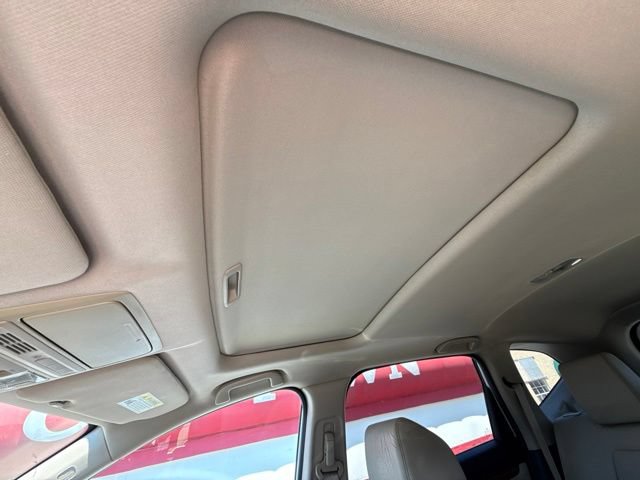 Used 2022 Honda CR-V Touring image 16