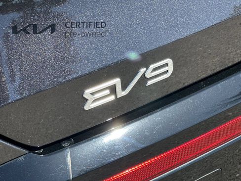 Certified 2024 Kia EV9 Land AWD/4WD image 28