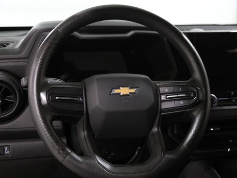 Certified 2024 Chevrolet Colorado W/T image 7