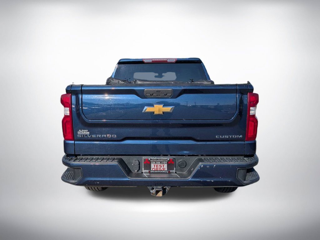 Used 2022 Chevrolet Silverado 1500 Custom w/ Safety Confidence Package RWD image 4