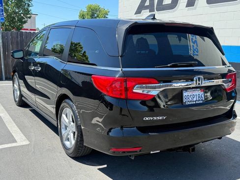 Used 2018 Honda Odyssey EX-L image 4