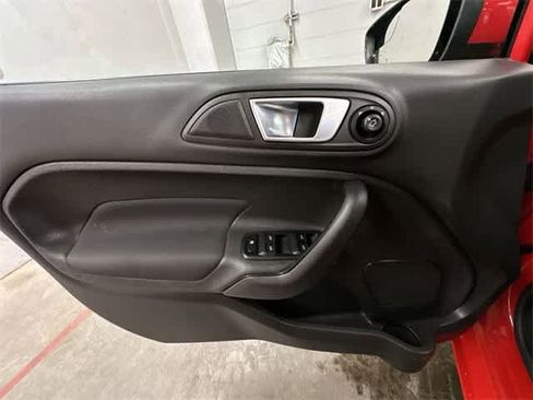 Used 2014 Ford Fiesta SE w/ Equipment Group 201A image 14