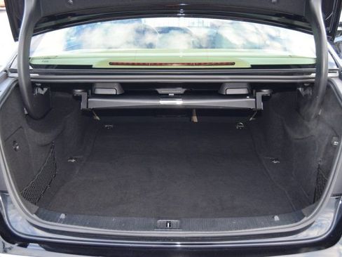 Used 2013 Mercedes-Benz E 350 Sedan image 35