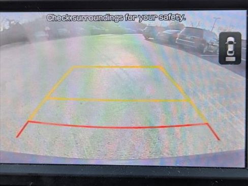 Used 2019 Hyundai Santa Fe SE image 10