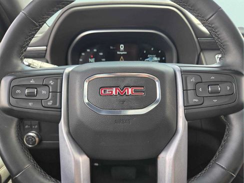Used 2023 GMC Yukon XL SLT w/ SLT Premium Package AWD/4WD image 36