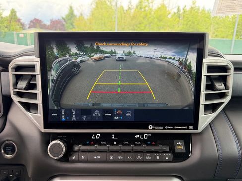 Used 2023 Toyota Tundra Platinum AWD/4WD image 37