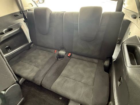 Used 2015 Nissan Rogue SV w/ SV Family Package image 27