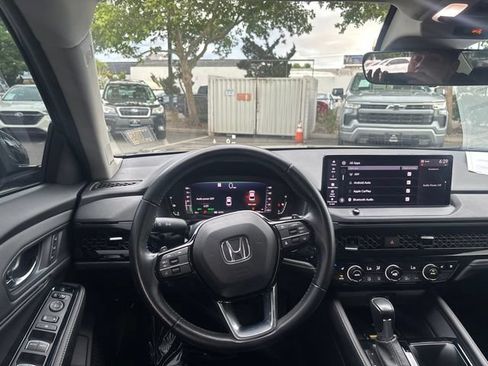 Used 2023 Honda Accord Touring image 31