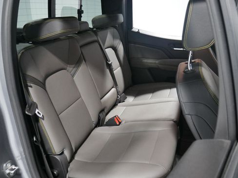 Used 2023 Chevrolet Colorado ZR2 w/ ZR2 Convenience Package III image 16