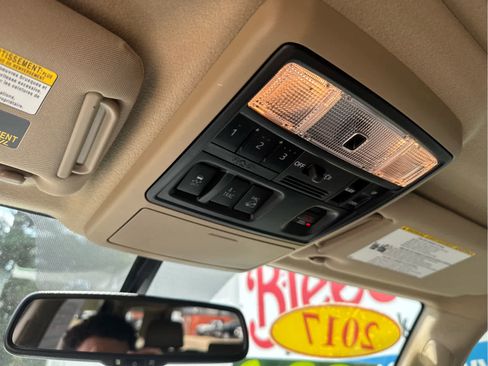 Used 2017 Toyota 4Runner Limited image 31