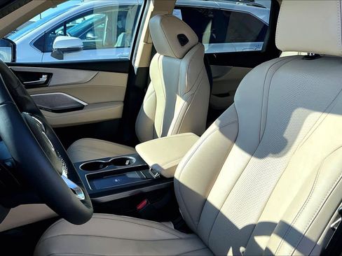 Used 2025 Acura MDX SH-AWD w/ Technology Package image 7