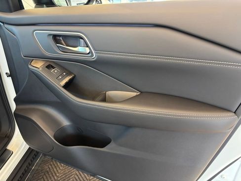 New 2026 Nissan Rogue Platinum w/ Tech Package image 21