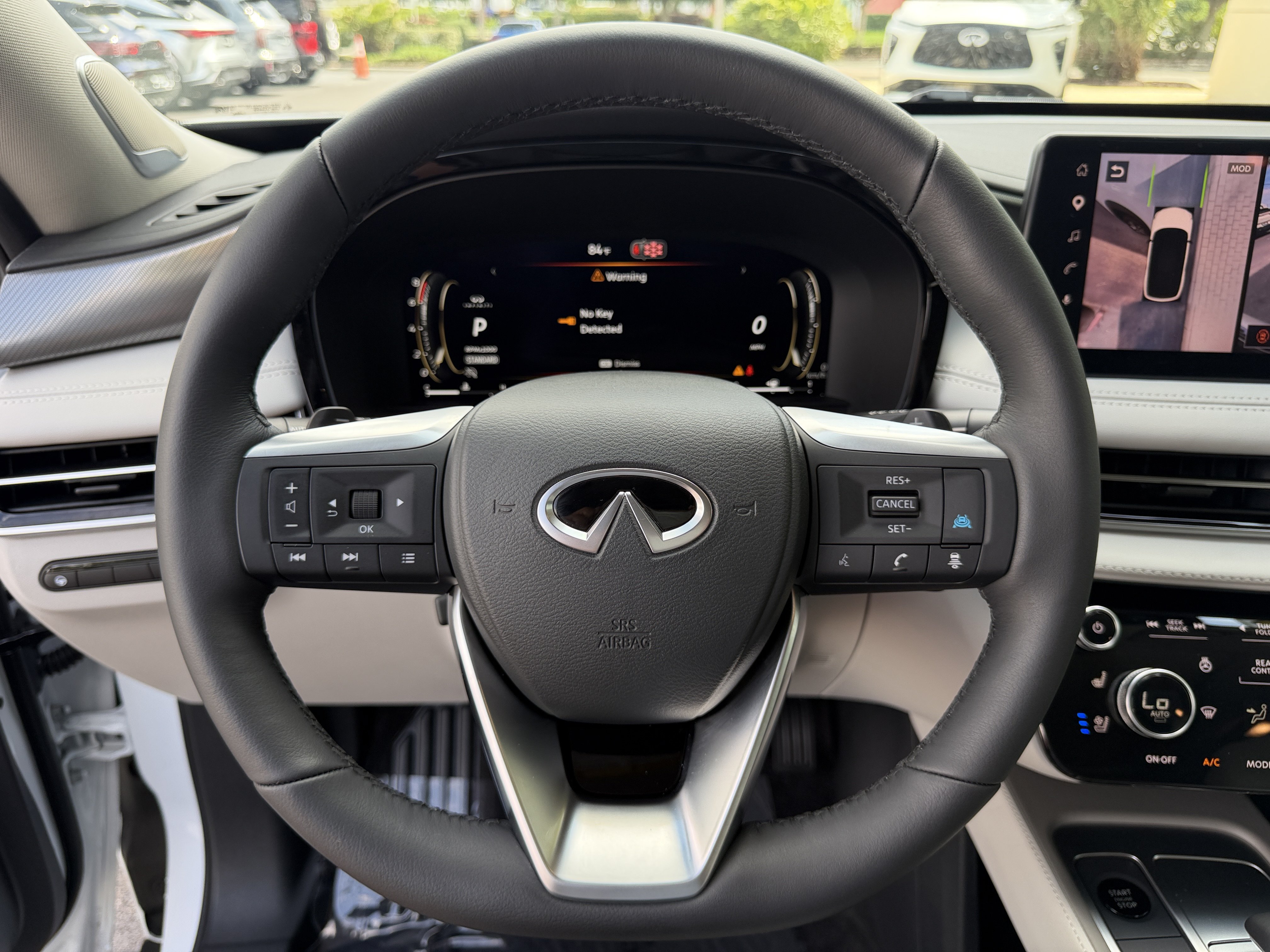 Certified 2027 INFINITI QX60 Luxe w/ Family Package FWD image 33