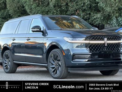 New 2025 Lincoln Navigator L Reserve w/ Jet Appearance Package