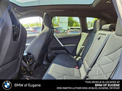 Used 2025 BMW iX xDrive50 image 20