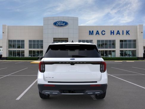 New 2026 Ford Explorer Active w/ Active Comfort Package RWD image 5