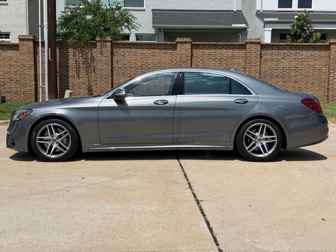Used 2019 Mercedes-Benz S 560 Sedan image 12
