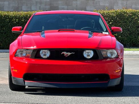Used 2012 Ford Mustang GT RWD image 9