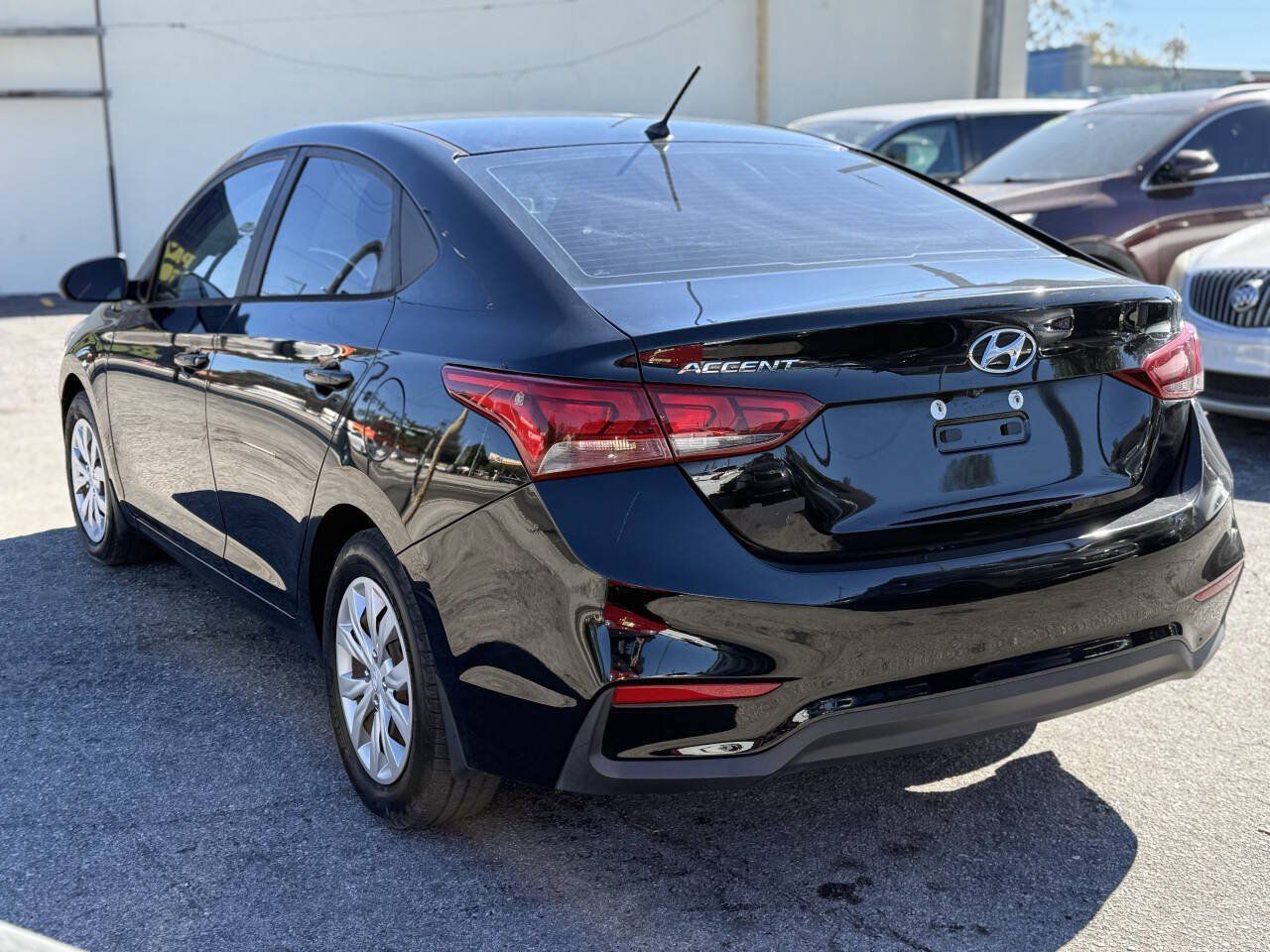 Used 2019 Hyundai Accent SE FWD image 5