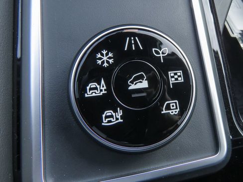 Certified 2024 Nissan Pathfinder SL AWD/4WD image 13