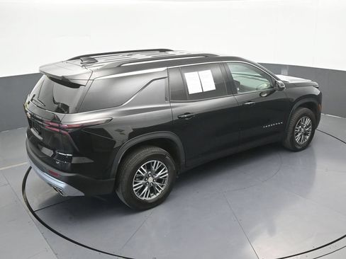 Used 2024 Chevrolet Traverse LT FWD image 56