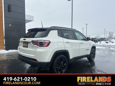 Used 2018 Jeep Compass Altitude image 13