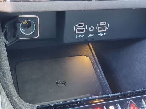 Used 2024 Jeep Wagoneer L Series II w/ Flexible Seating Group image 27