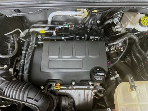 Used 2020 Buick Encore Preferred w/ Safety Package FWD image 31