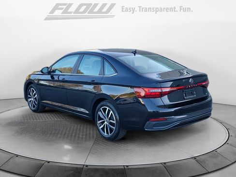 New 2026 Volkswagen Jetta SE image 5