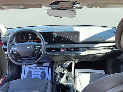 Certified 2025 Kia K4 FWD image 23