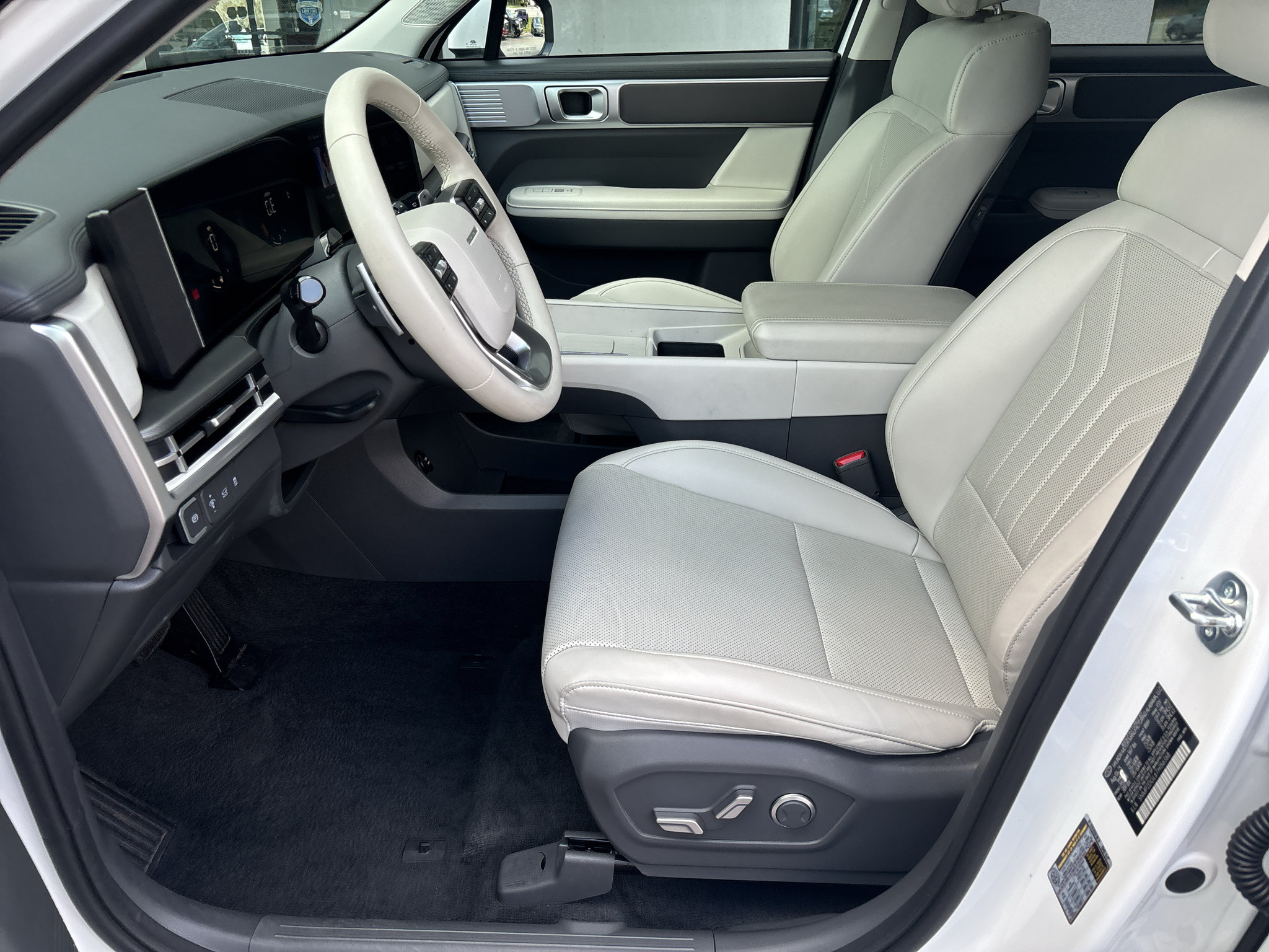 Used 2026 Hyundai Santa Fe SEL AWD/4WD image 10