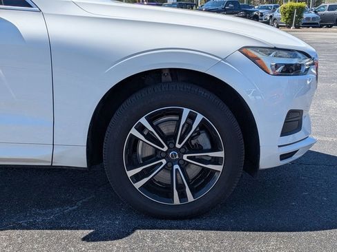 Used 2020 Volvo XC60 T6 Momentum image 12