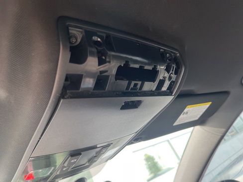 Used 2020 Volkswagen GTI S image 5