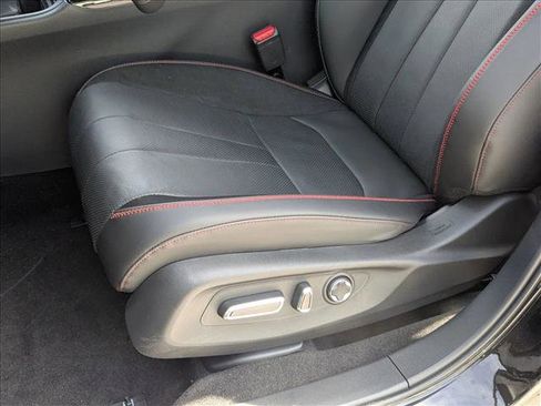 Certified 2025 Acura ADX A-Spec image 4