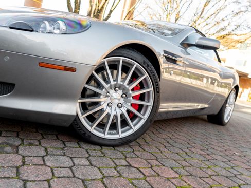 Used 2009 Aston Martin DB9 Volante image 43