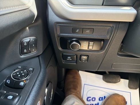 Used 2024 Ford Expedition Max XLT image 21