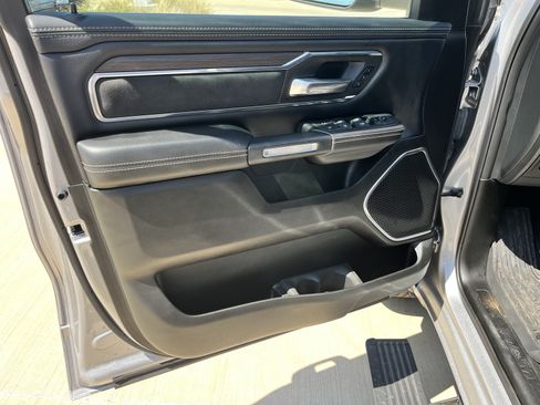 Used 2025 RAM 1500 Laramie w/ Sport Appearance Package AWD/4WD image 11