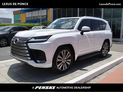 Used 2025 Lexus LX 600 4WD w/ Luxury Package