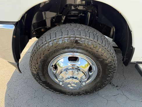 Used 2019 RAM 3500 Big Horn AWD/4WD image 11