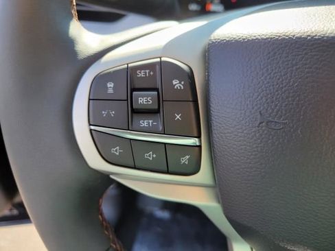 New 2026 Ford Explorer Active w/ Active Comfort Package image 28