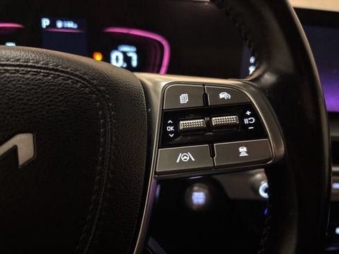 Certified 2024 Kia Telluride S FWD image 16