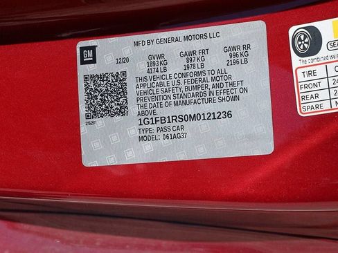 Used 2021 Chevrolet Camaro LT RWD image 25