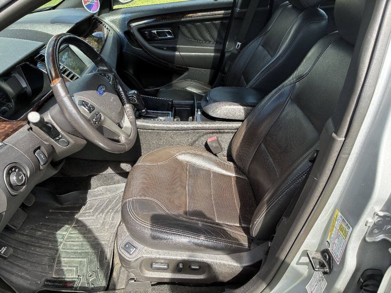 Used 2016 Ford Taurus Limited w/ Driver Assist Package AWD/4WD image 6