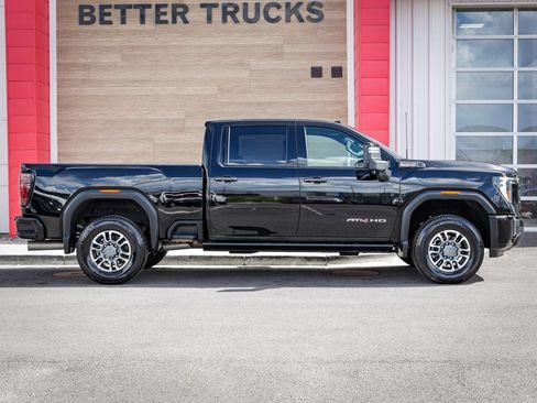 Used 2024 GMC Sierra 2500 AT4 w/ AT4 Premium Plus Package AWD/4WD image 2