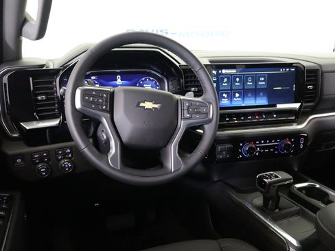 New 2026 Chevrolet Silverado 1500 LTZ w/ LTZ Convenience Package II AWD/4WD image 17