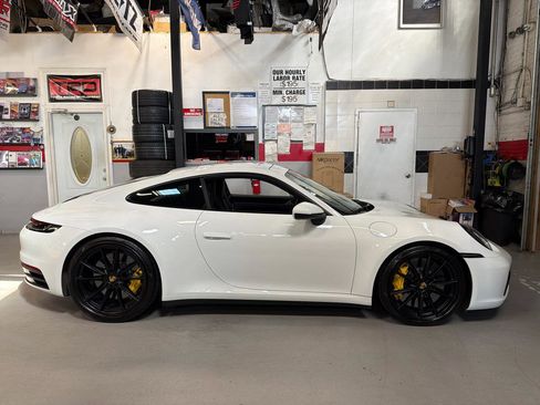 Used 2020 Porsche 911 Carrera 4S image 4