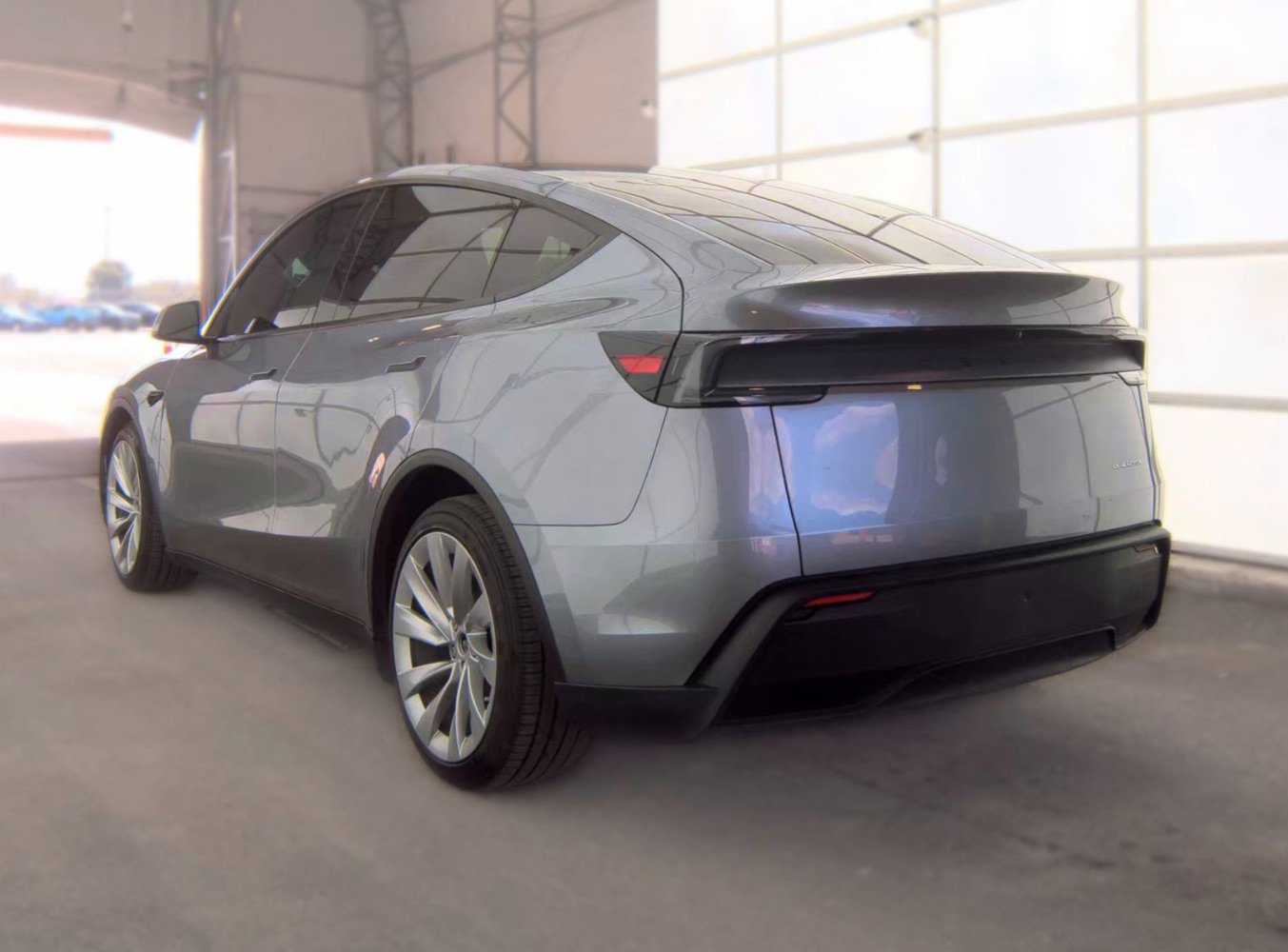 Used 2026 Tesla Model Y Long Range AWD/4WD image 6