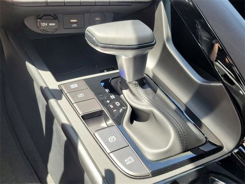 New 2025 Hyundai Elantra SEL image 18